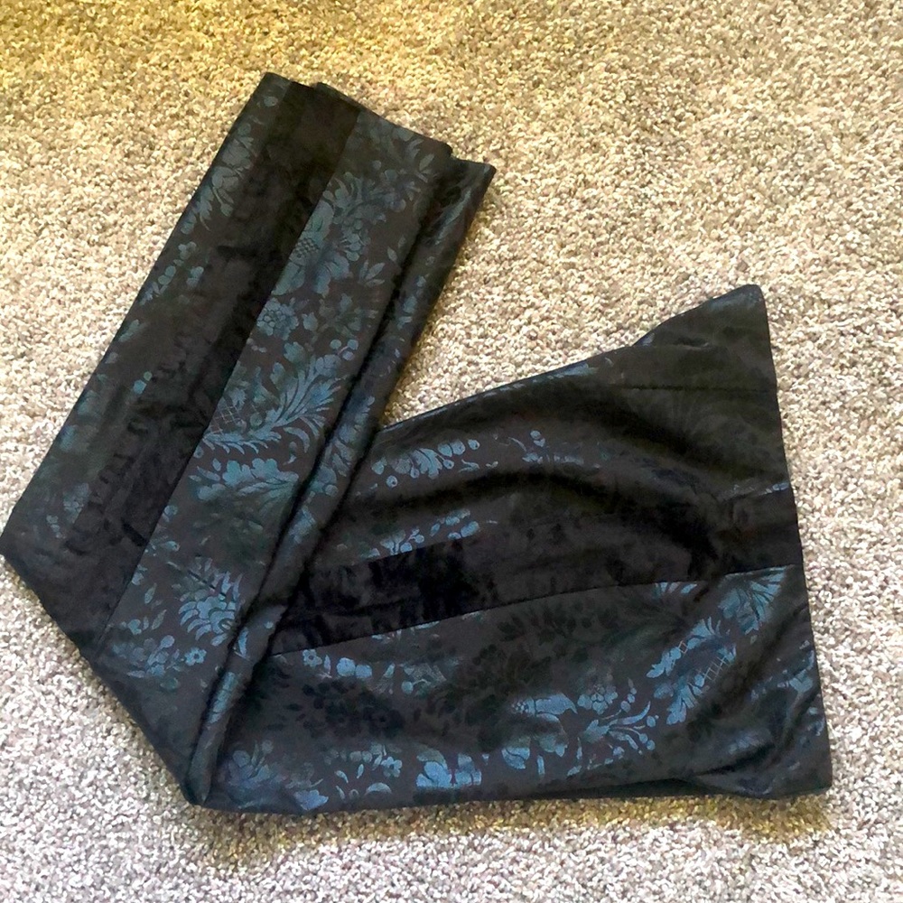 Anthropologie Essential Taper damask black slack